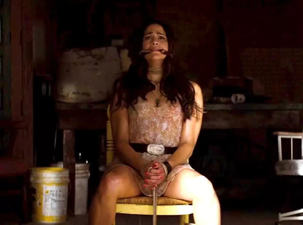 「2ガンズ」ポーラ・パットンの画像