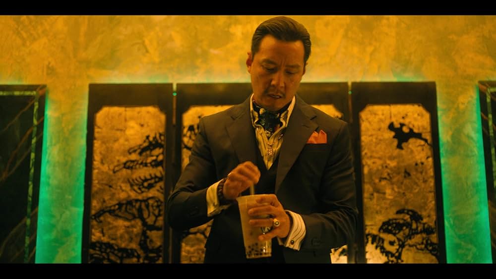 LOVE HURTS／ラブ・ハーツの画像