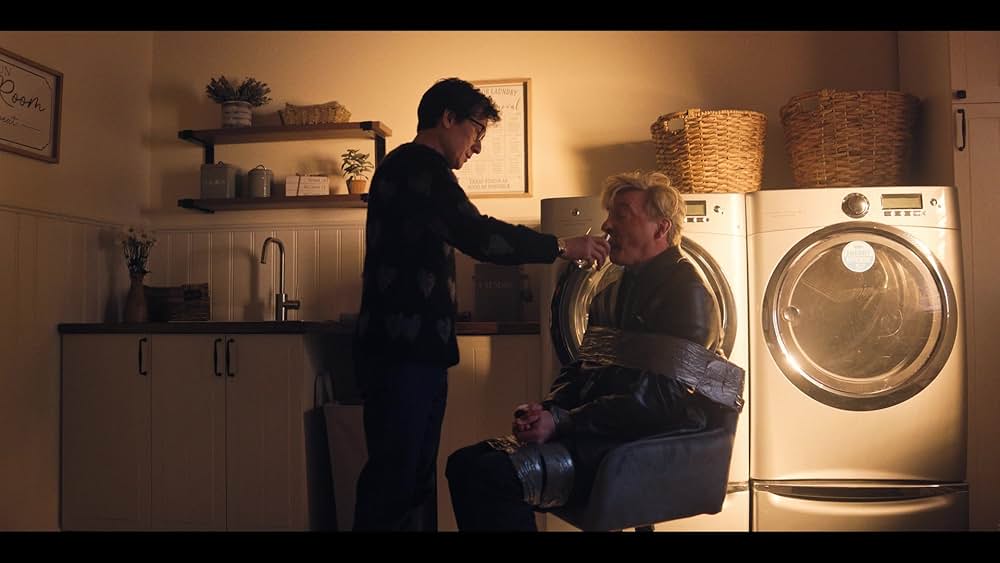 LOVE HURTS／ラブ・ハーツの画像