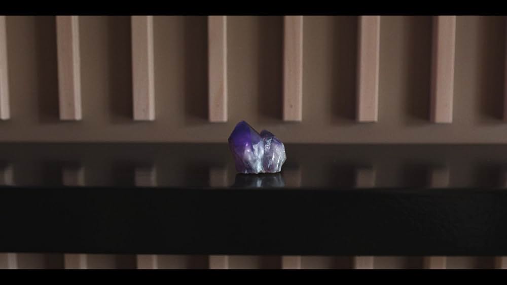 LOVE HURTS／ラブ・ハーツの画像