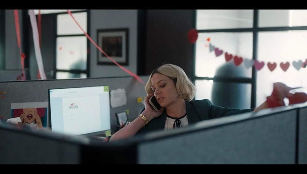 LOVE HURTS／ラブ・ハーツの画像