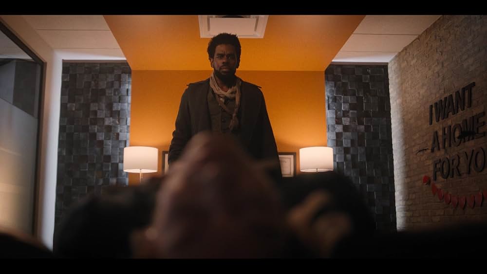 LOVE HURTS／ラブ・ハーツの画像