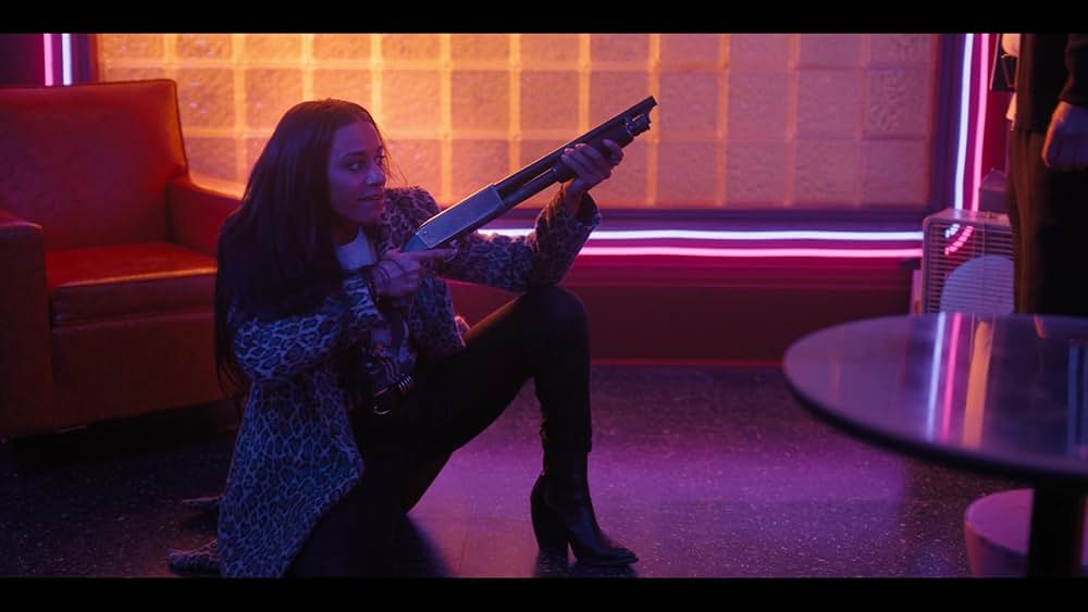 LOVE HURTS／ラブ・ハーツの画像