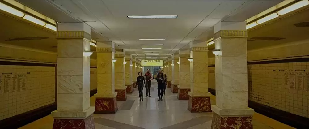 「バイオハザードV リトリビューション」ミラ・ジョボビッチ & ケビン・デュランド & ボリス・コジョーの画像