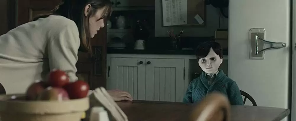 ザ・ボーイ 人形少年の館の画像