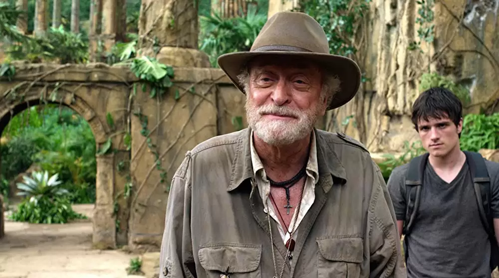 「センター・オブ・ジ・アース2 神秘の島」マイケル・ケイン & ジョシュ・ハッチャーソンの画像