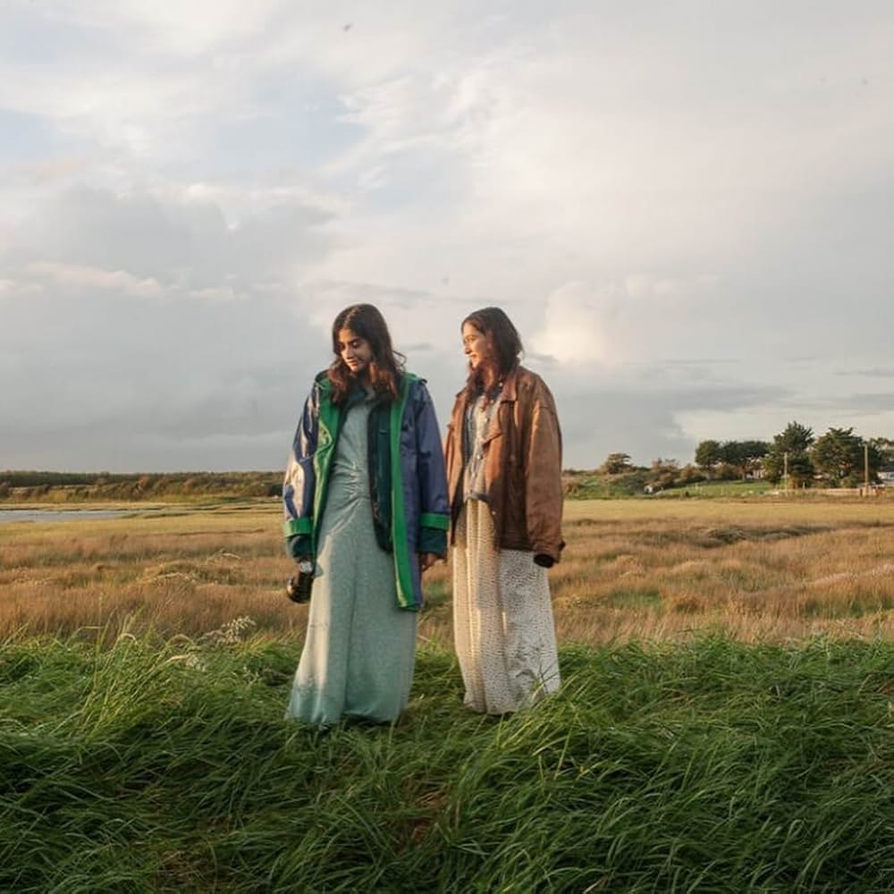 九⽉と七⽉の姉妹の画像