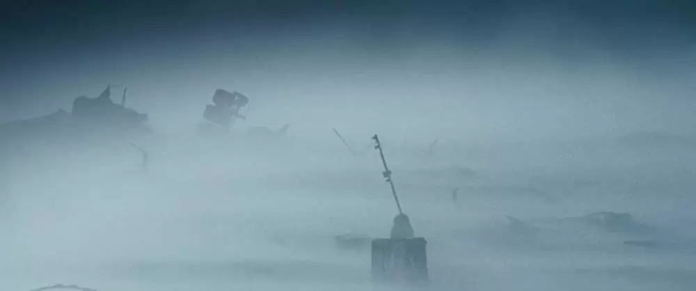 ザ・グレイ 凍える太陽の画像