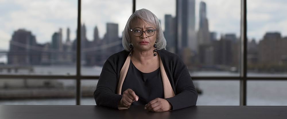 すべてをかけて：民主主義を守る戦いの画像