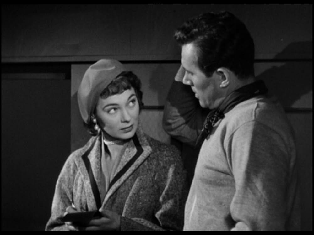 Spy Hunt（原題）の画像