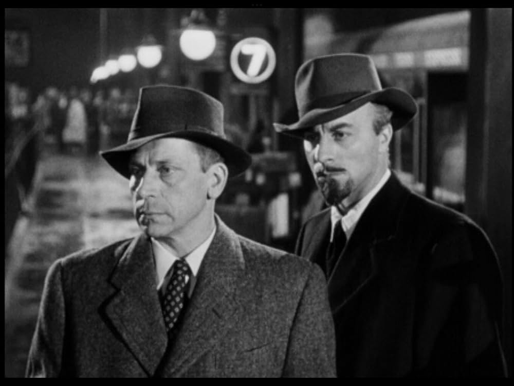 Spy Hunt（原題）の画像