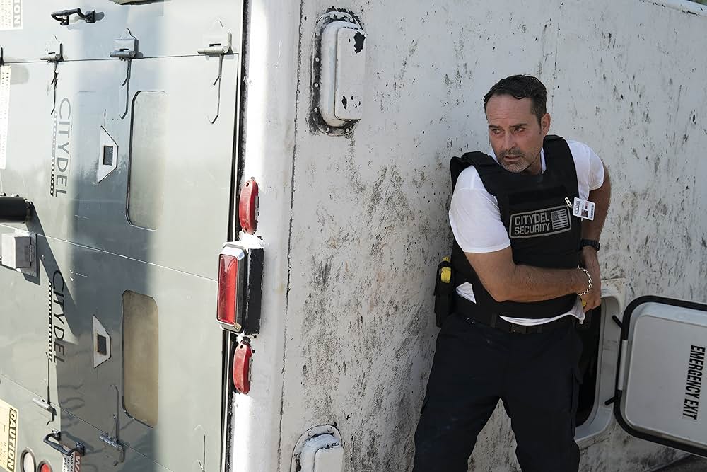 Armor（原題）の画像