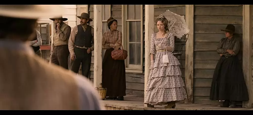 「荒野はつらいよ アリゾナより愛をこめて」アマンダ・セイフライドの画像