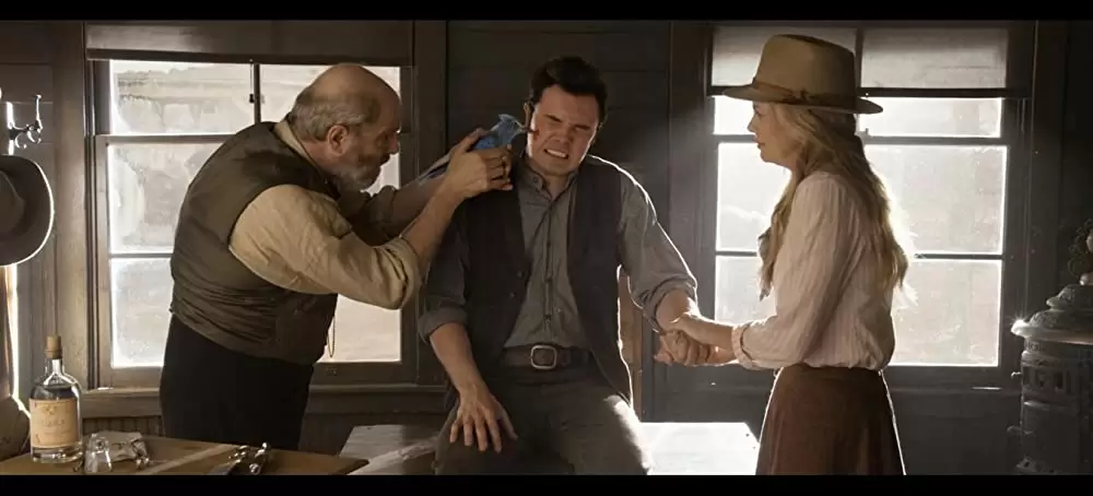 「荒野はつらいよ アリゾナより愛をこめて」シャーリーズ・セロン & セス・マクファーレン & ジェイ・パターソンの画像