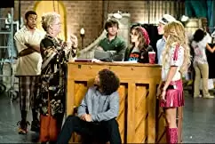 「ハイスクール・ミュージカル／ザ・ムービー」コービン・ブルー & アリソン・リード & オレーシャ・ルーリン & Ryne Sanborn & Chris Warren & ルーカス・グラビールの画像