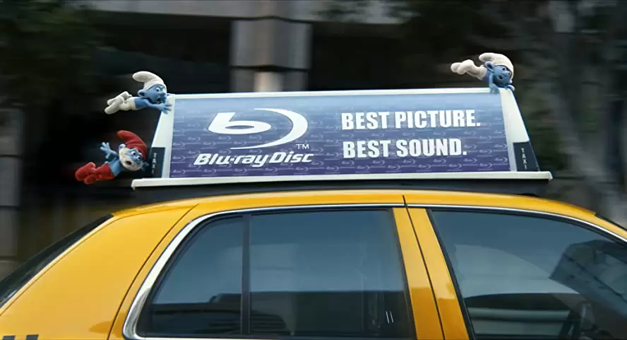 「スマーフ」ジョナサン・ウィンタース & ジョージ・ロペス & アントン・イェルチンの画像