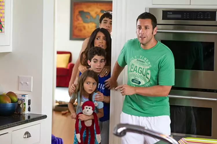 「アダルトボーイズ遊遊白書」サルマ・ハエック & アダム・サンドラー & Jake Goldberg & キャメロン・ボイス & Alexys Nycole Sanchezの画像