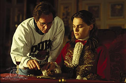 仮面の男の画像