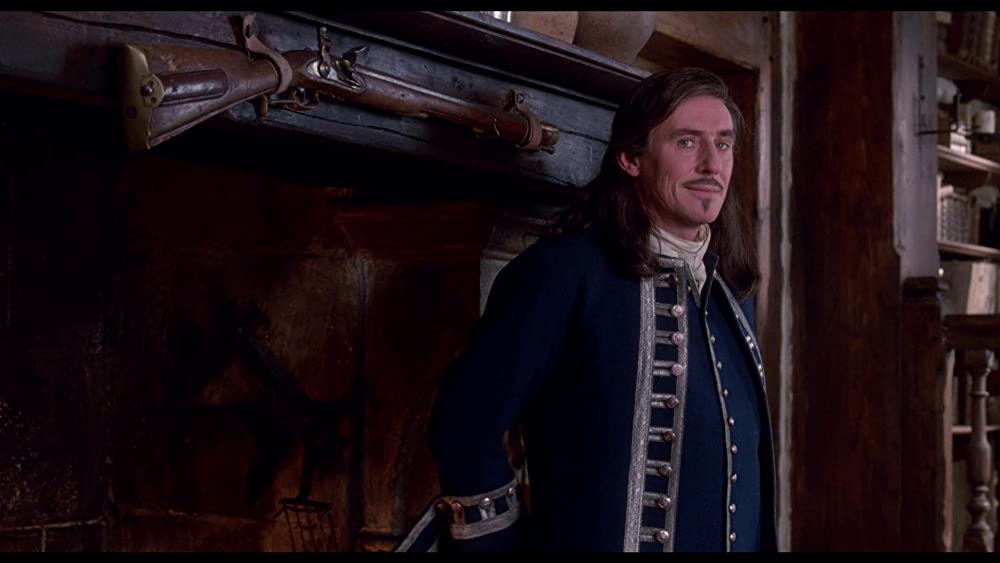 仮面の男の画像