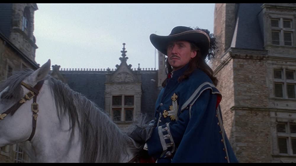 仮面の男の画像