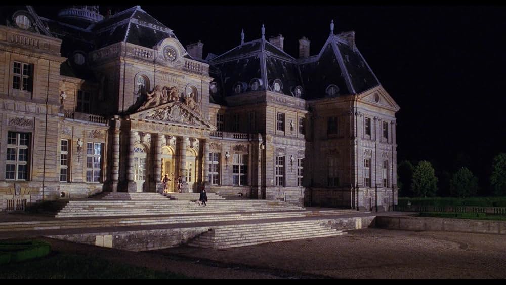 仮面の男の画像