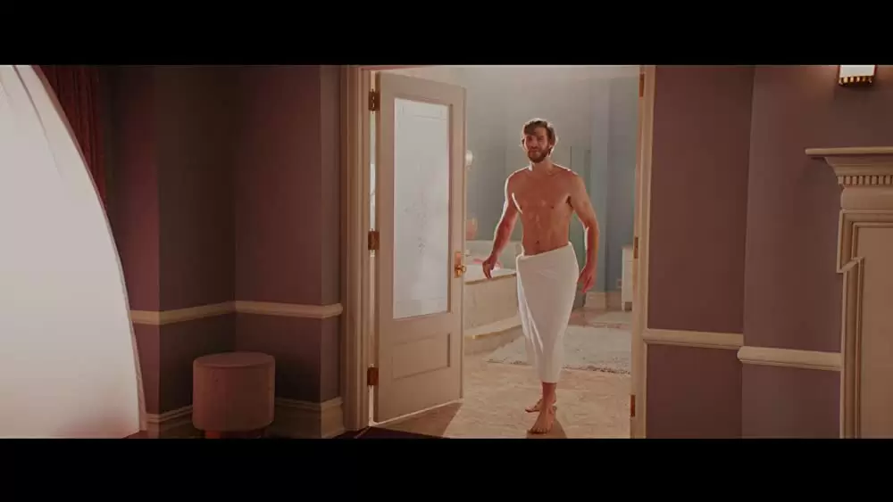 「ロマンティックじゃない？」リアム・ヘムズワースの画像