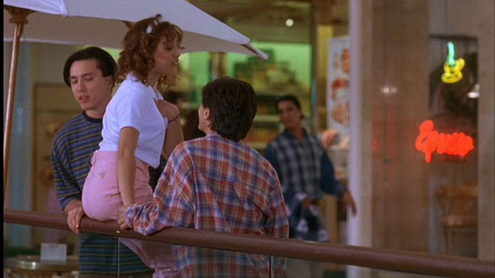 クルーレスの画像