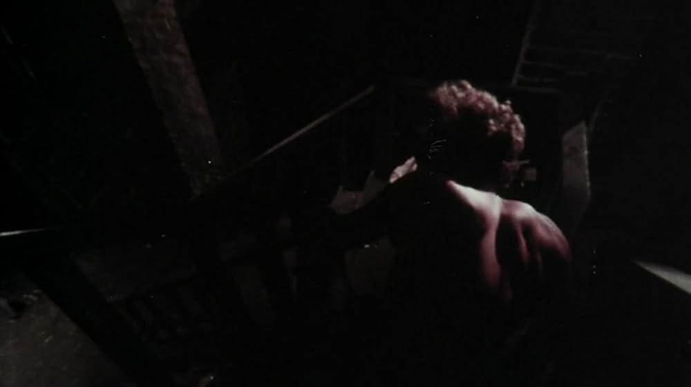 エッグシェルズ（原題）の画像