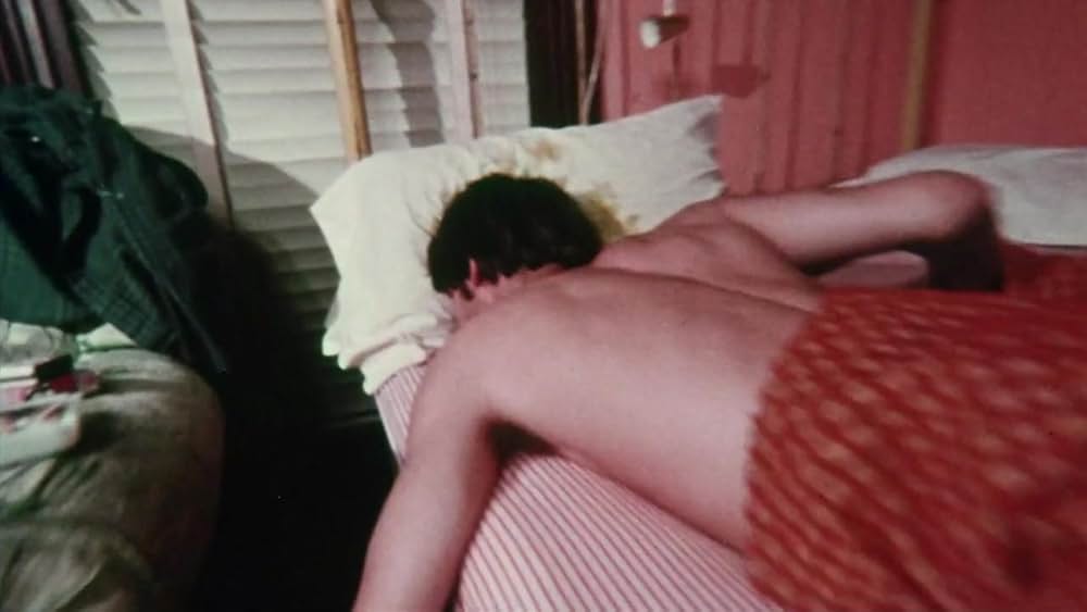 エッグシェルズ（原題）の画像