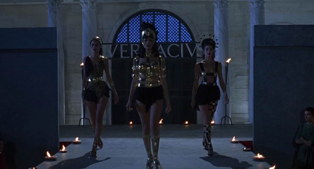 レスリー・ニールセン／裸のローマ帝国20001／2年前の画像