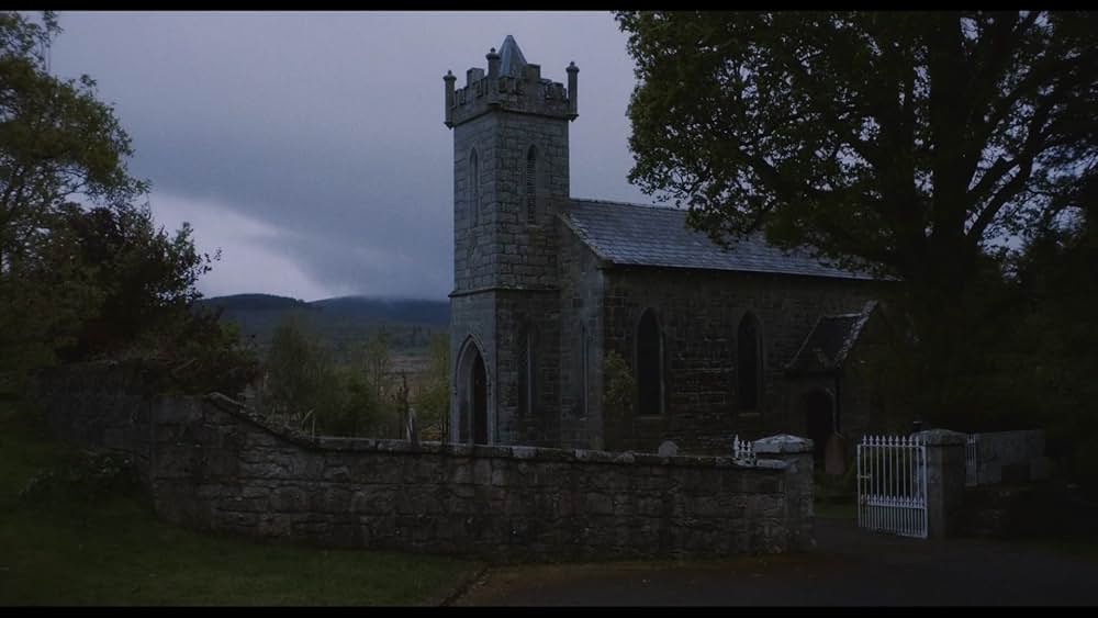 Don't Leave Home（原題）の画像