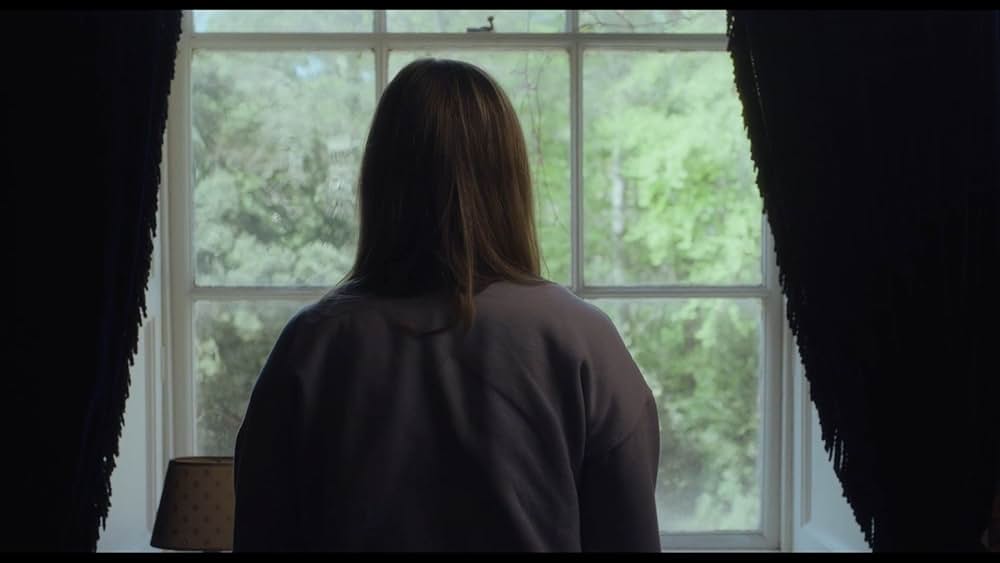 Don't Leave Home（原題）の画像