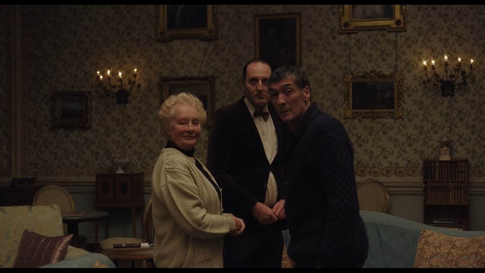 Don't Leave Home（原題）の画像