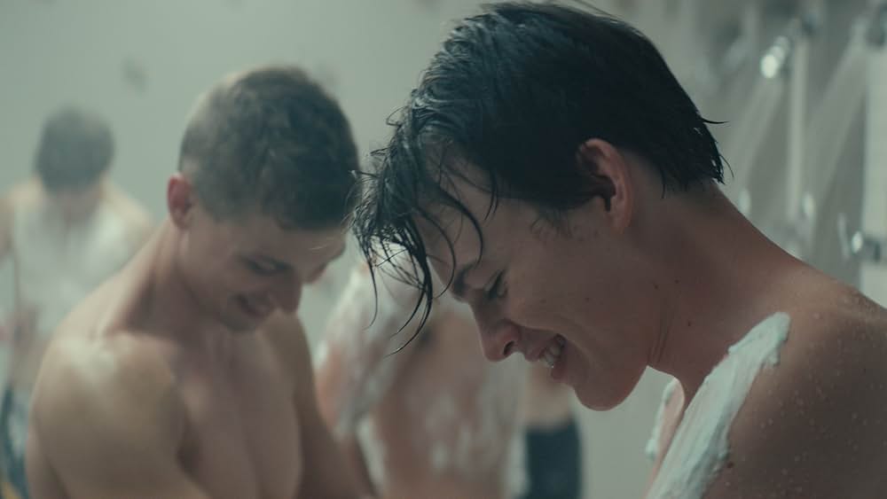 Giant Little Ones（原題）の写真