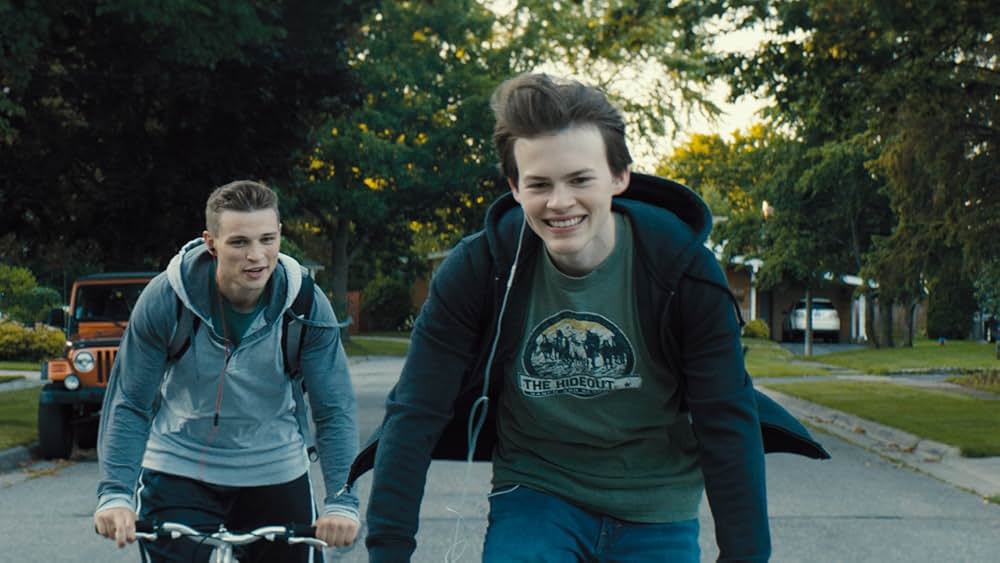 Giant Little Ones（原題）の画像