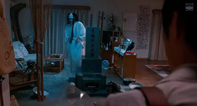 家に帰ると妻が必ず死んだふりをしています。の画像