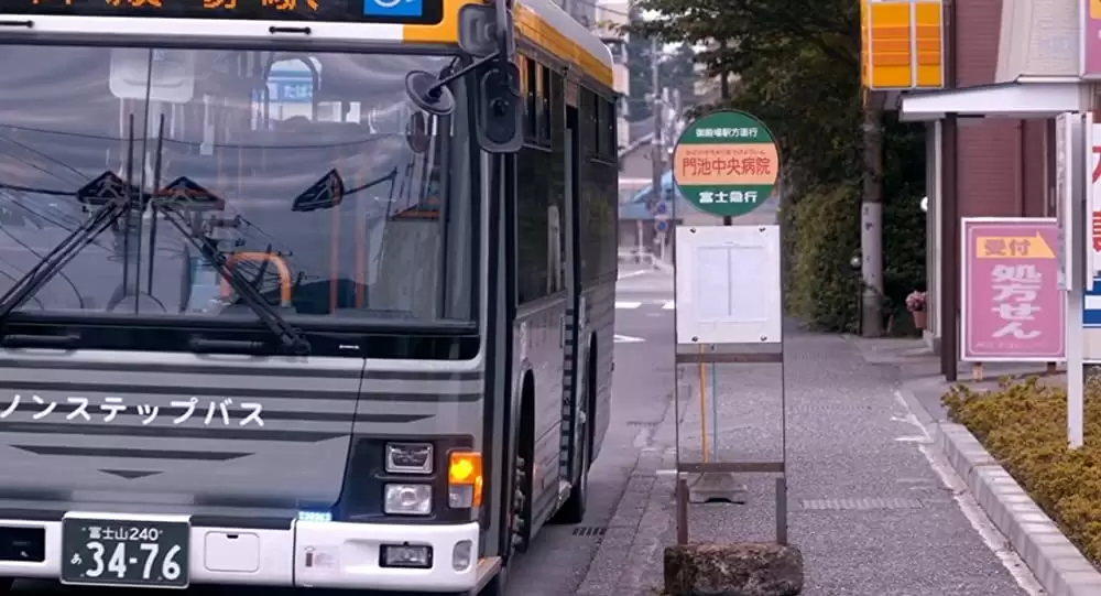 家に帰ると妻が必ず死んだふりをしています。の画像