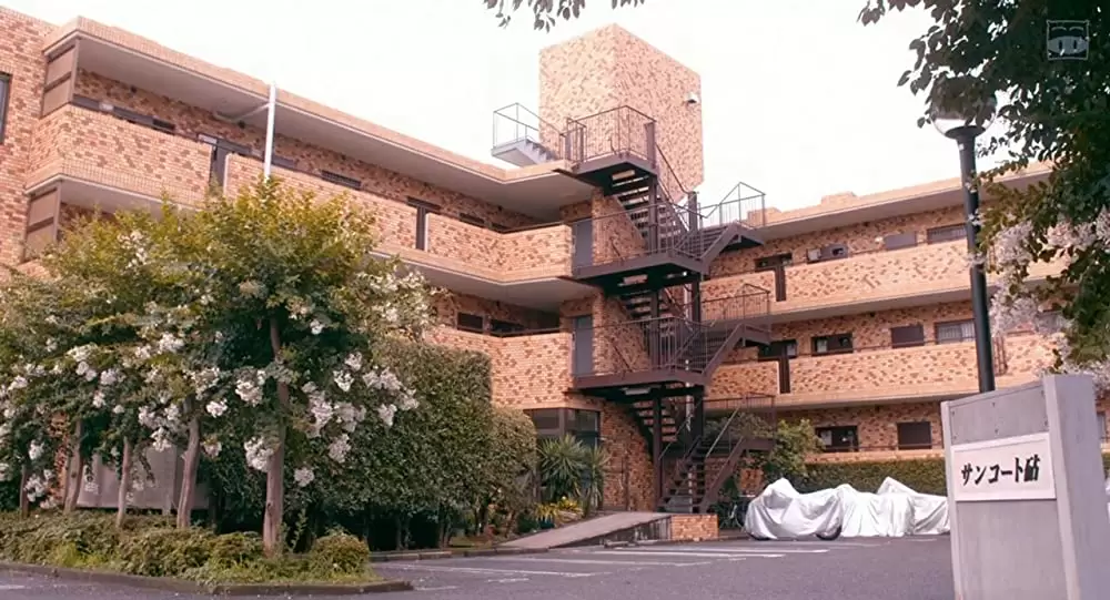 家に帰ると妻が必ず死んだふりをしています。の画像