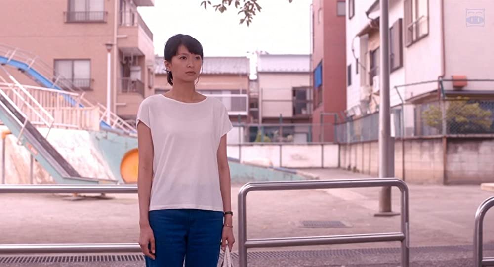 家に帰ると妻が必ず死んだふりをしています。の画像