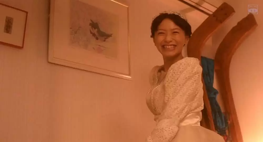 「家に帰ると妻が必ず死んだふりをしています。」榮倉奈々の画像