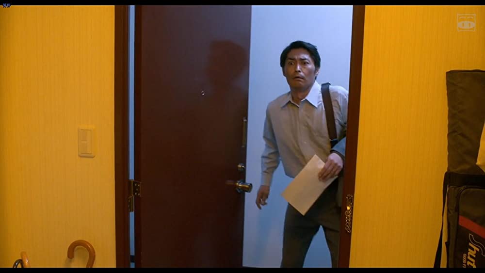 家に帰ると妻が必ず死んだふりをしています。の画像