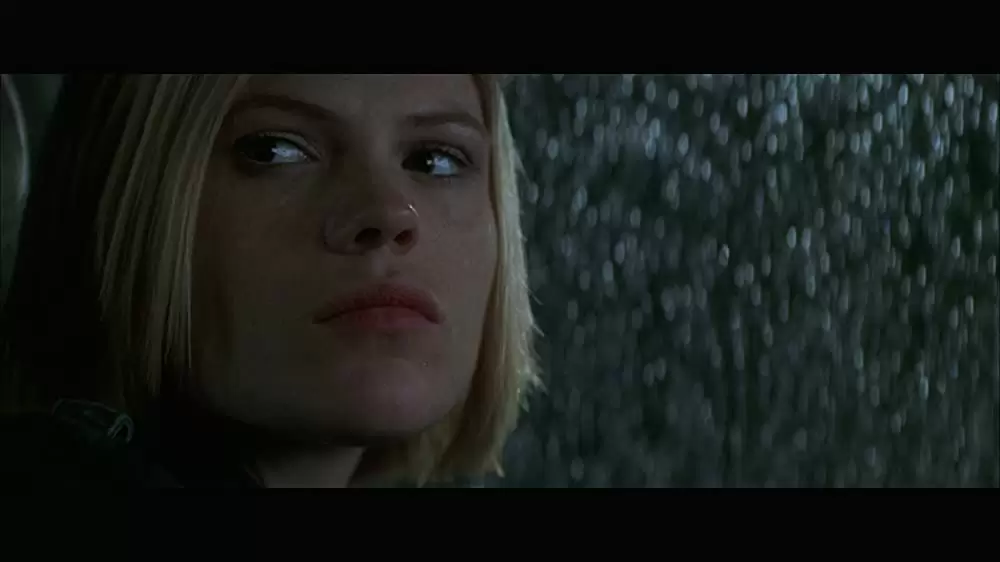 「アイデンティティー」クレア・デュバルの画像