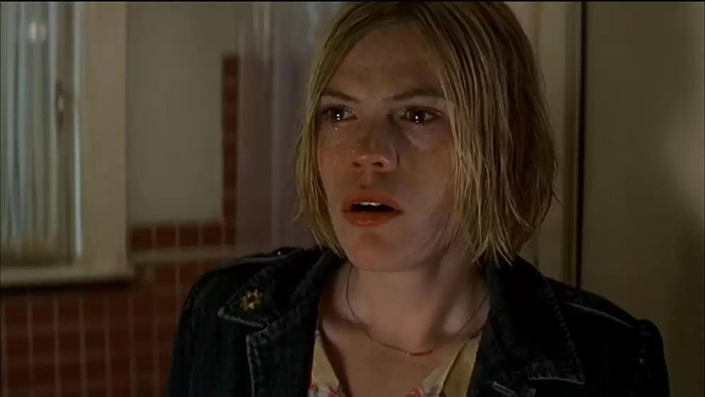 「アイデンティティー」クレア・デュバルの画像