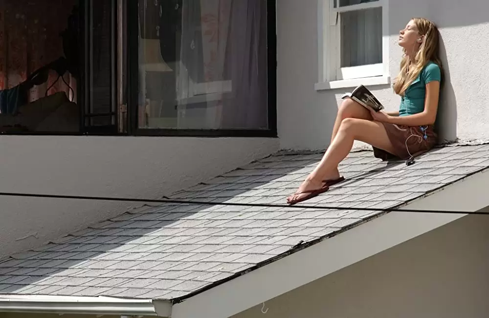 「ディスタービア」サラ・ローマーの画像