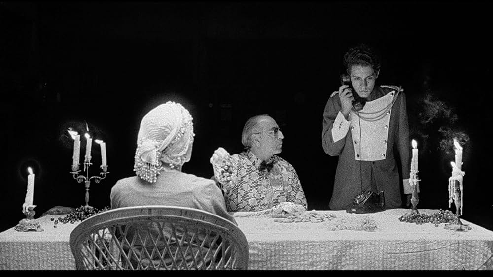 イースト・オブ・ヌーンの画像