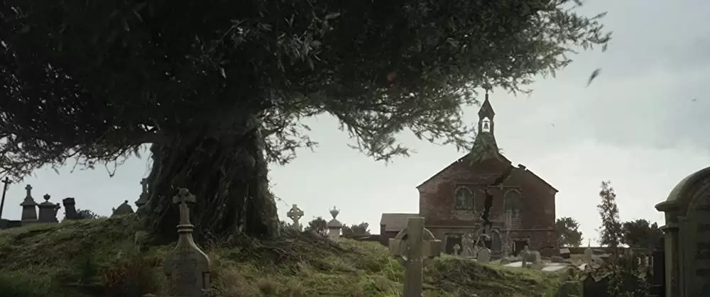 怪物はささやくの画像