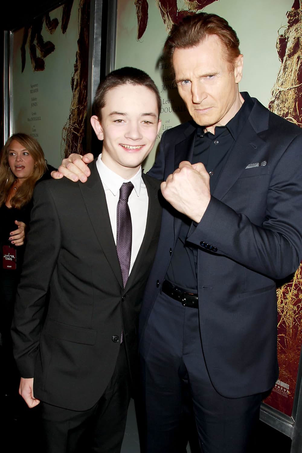 怪物はささやくの画像