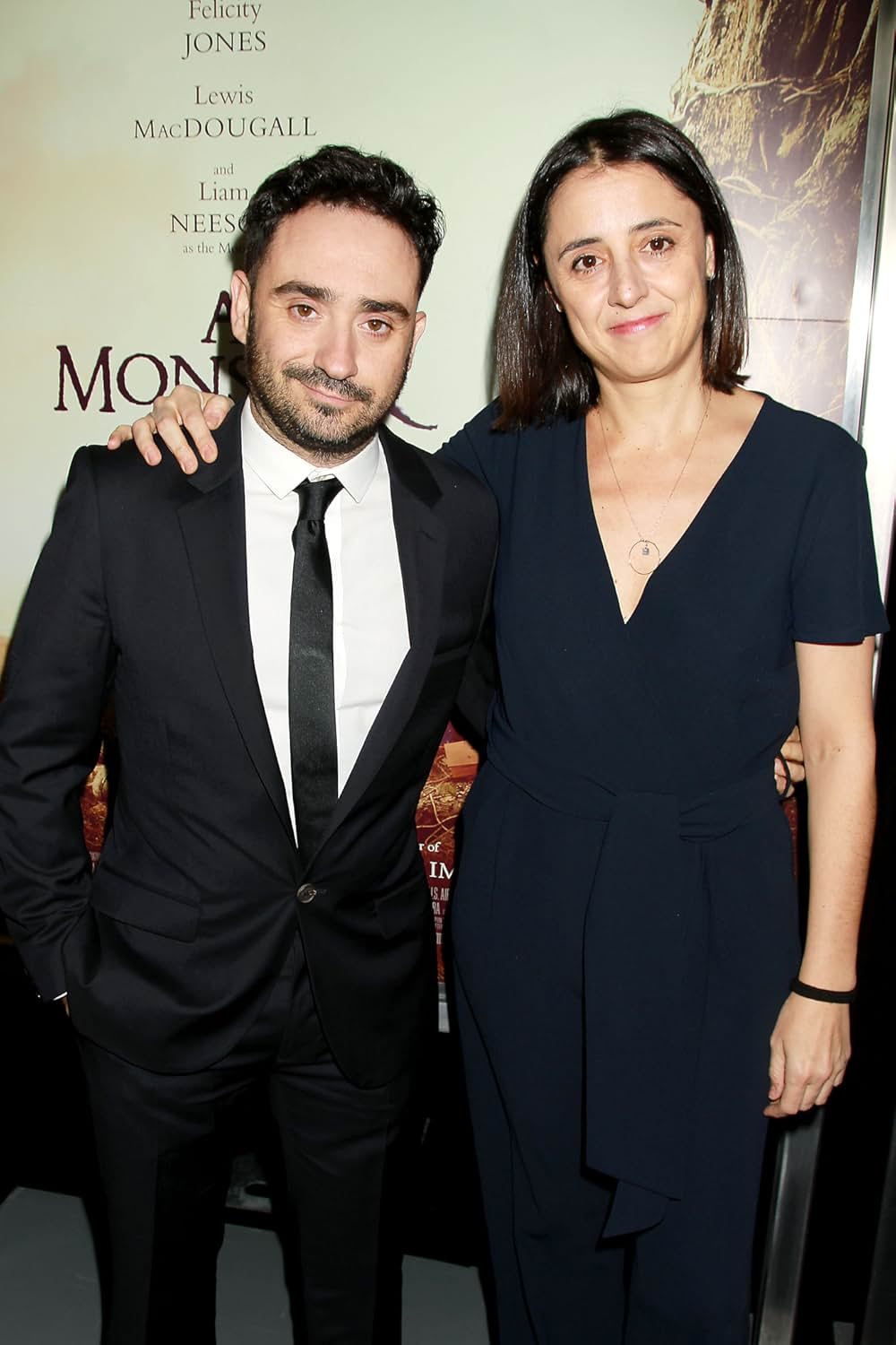 怪物はささやくの画像