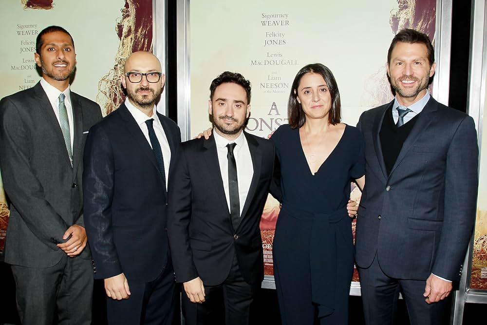 怪物はささやくの画像