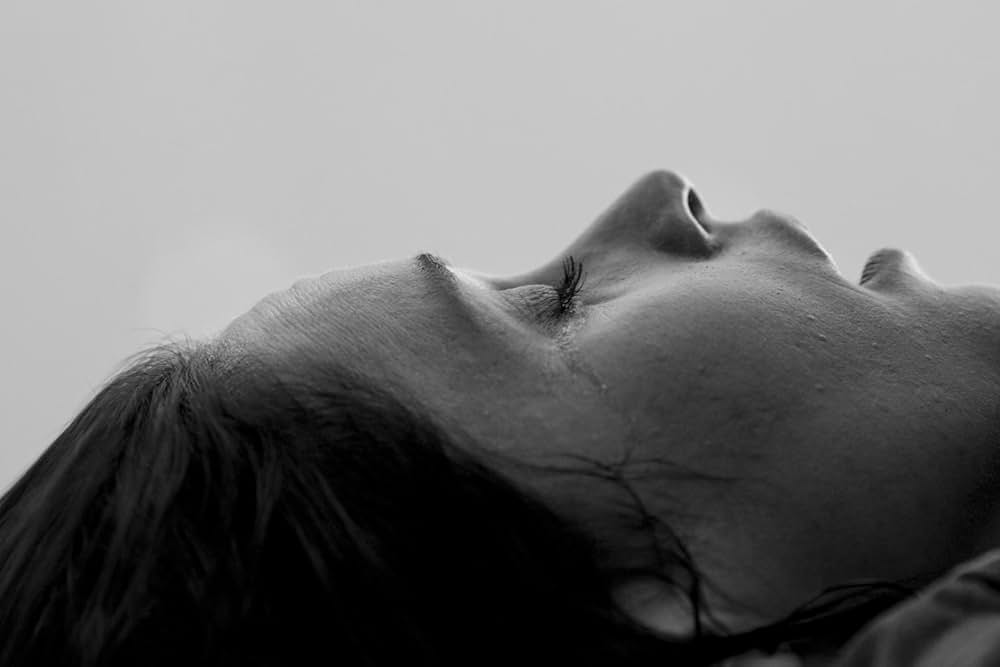 怪物はささやくの画像